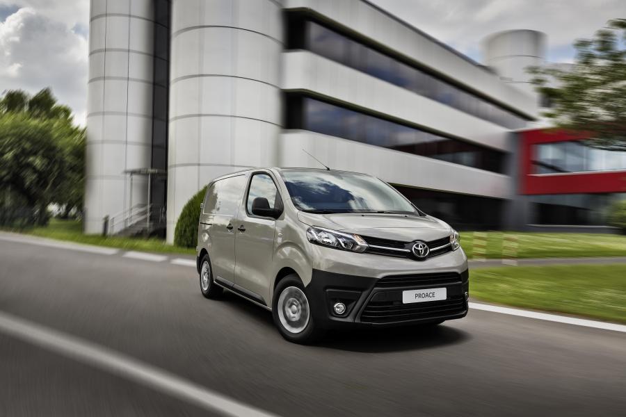  Toyota ProAce Van Compact 2016 года  (фото 1 из 35)